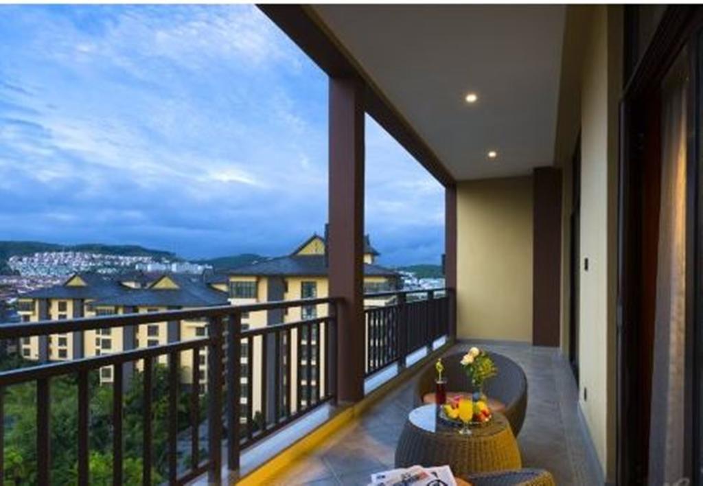 Hotel Ramada Plaza Xishuangbanna Extérieur photo