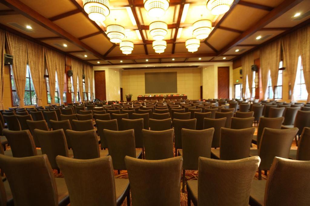 Hotel Ramada Plaza Xishuangbanna Extérieur photo