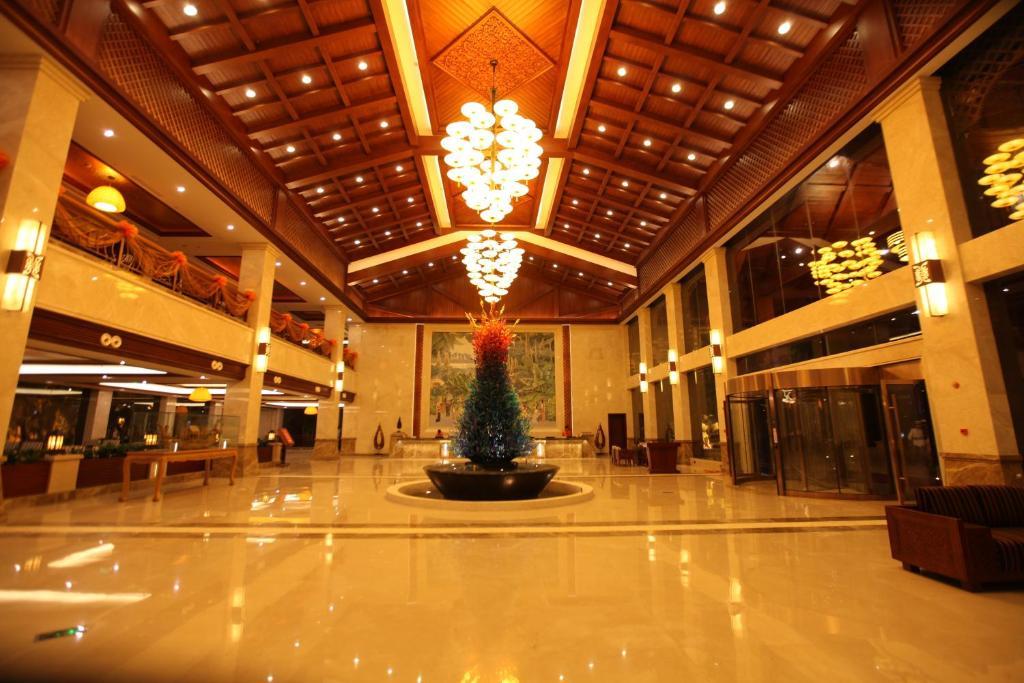 Hotel Ramada Plaza Xishuangbanna Extérieur photo